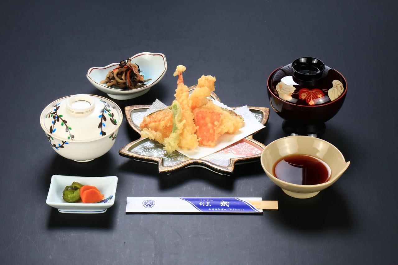Harajo No Yado Shiro Hotel Minamishimabara Bagian luar foto